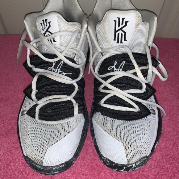 kyrie 5 size 8.5